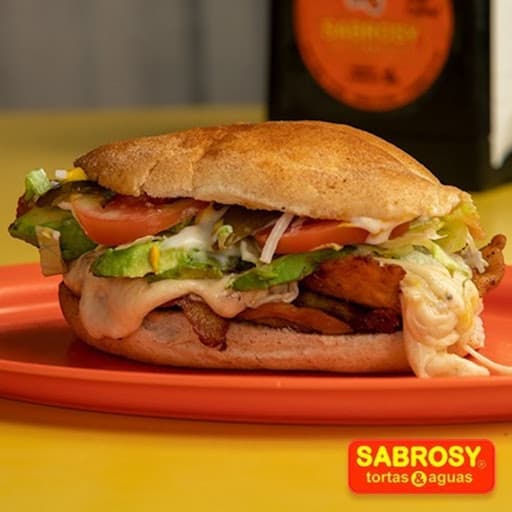 Torta de Milanesa De Pollo con Queso