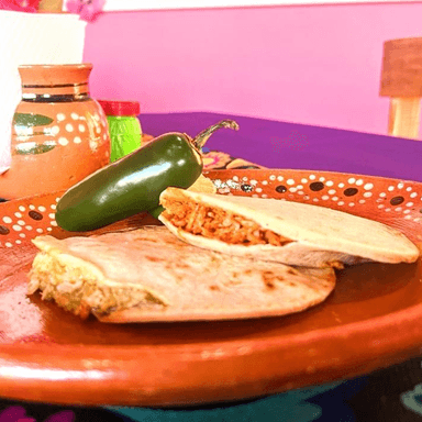 GORDITA DE CHICHARRON