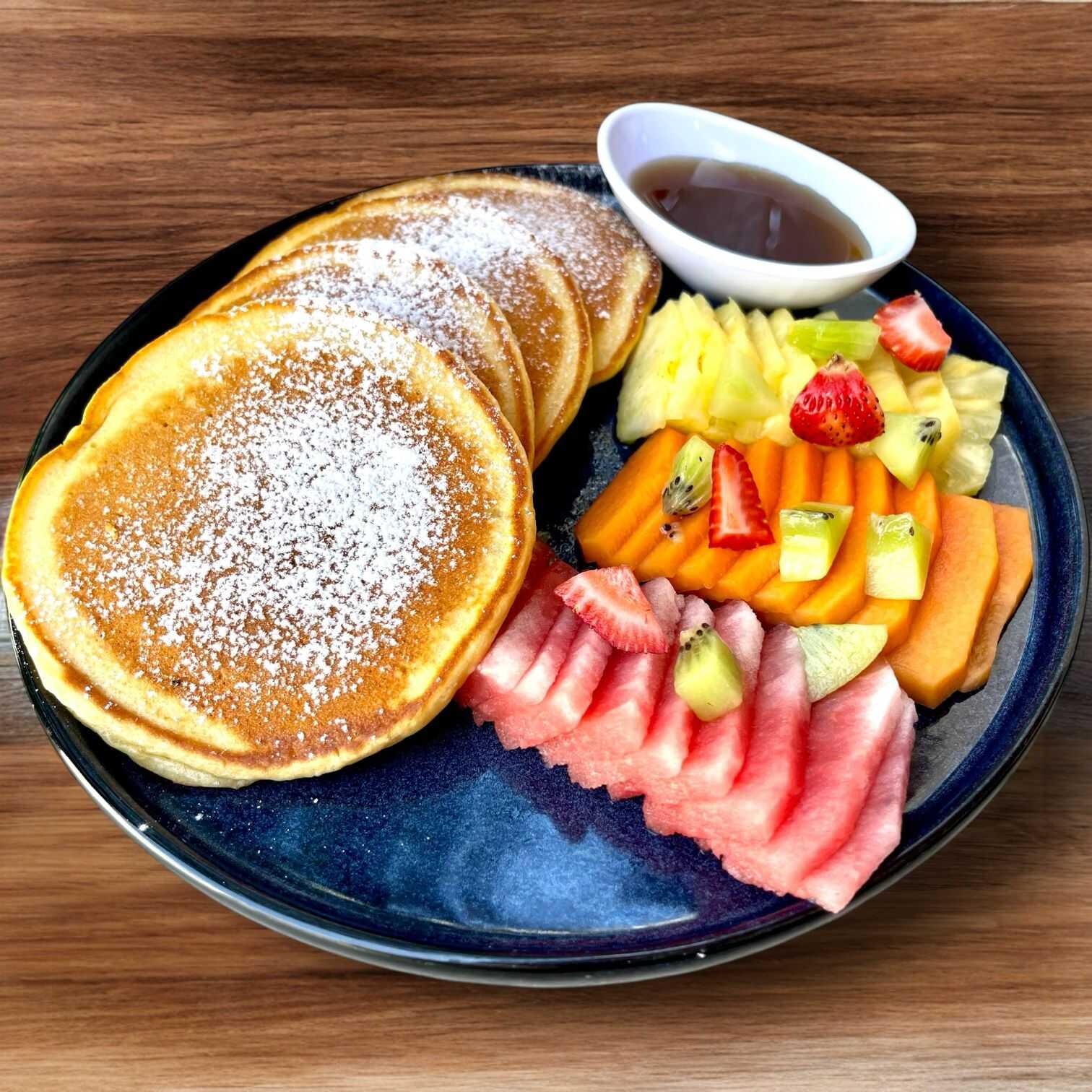 Hot Cakes con Fruta