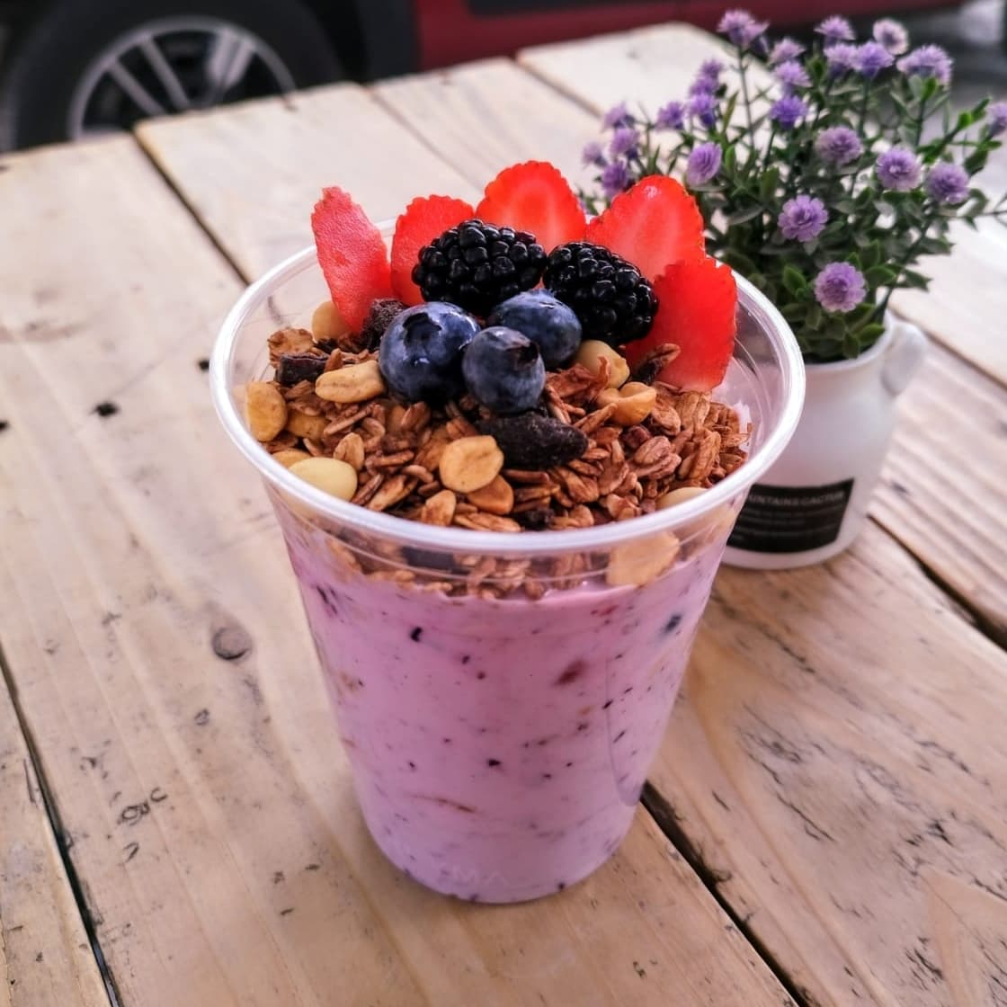 Ensalada Yogur con Frutos Rojos