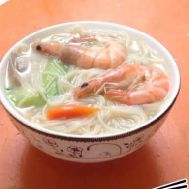 Fideo de Arroz de Camarón sopa