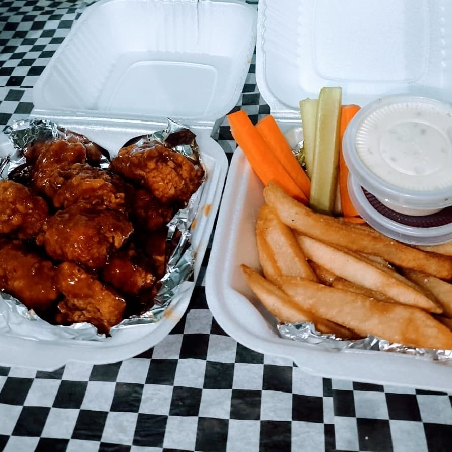 Boneless Individual Buffalo 9 Pz