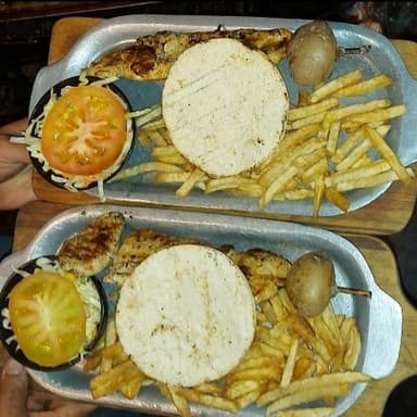 Chuzo de pollo especial.