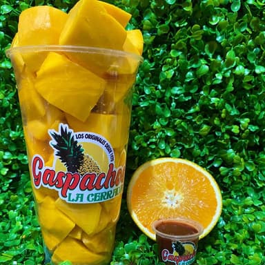 Coctel de mango Moreliano