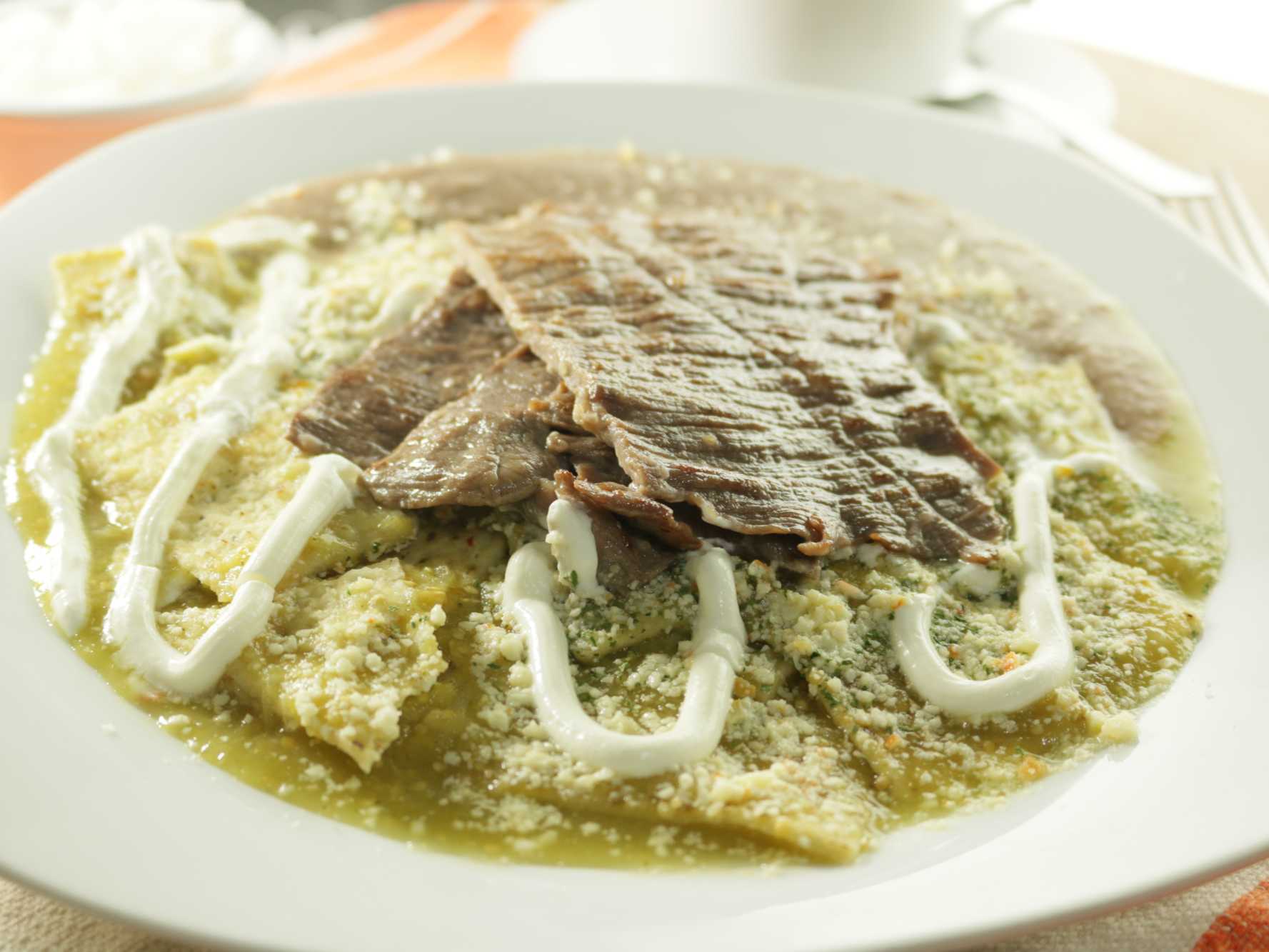 Chilaquiles con Cecina