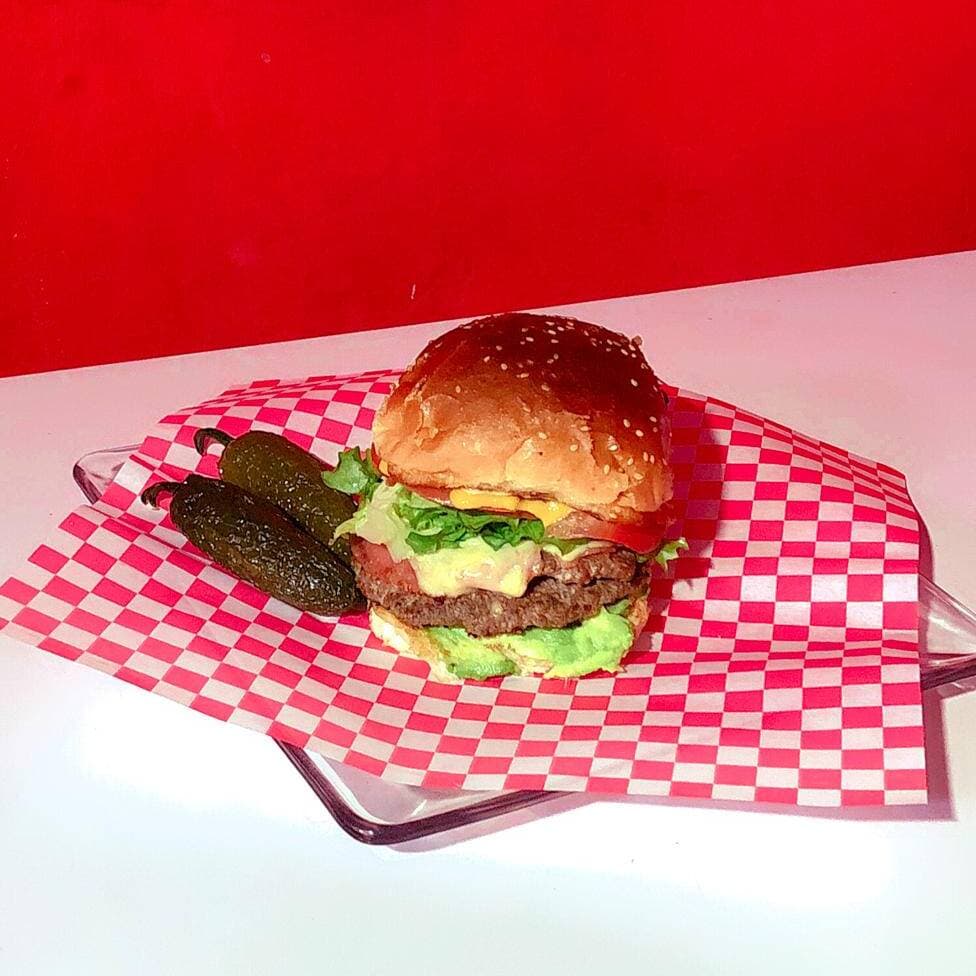 HAMBURGUESA CON TOCINO