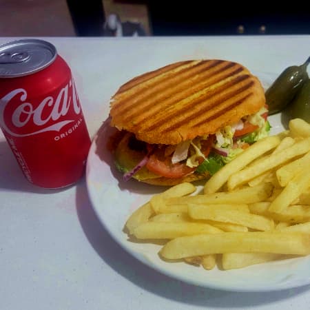 Combo-Torta Especial con Papas y Refresco