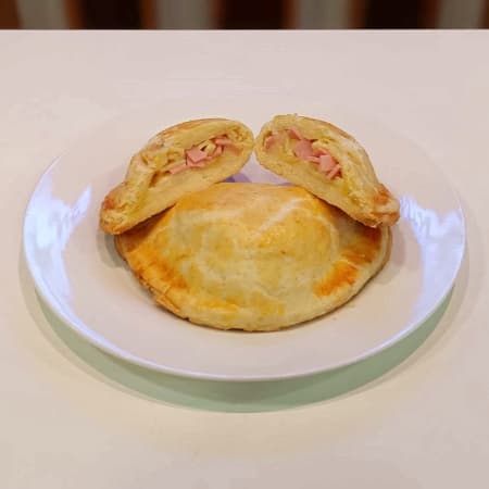 Empanada de Jamón y Queso