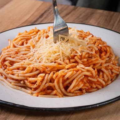 SPAGUETTI A LA POMODORO