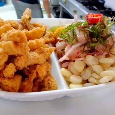 Dúo: Ceviche de Pescado + Chicharrón de Pota