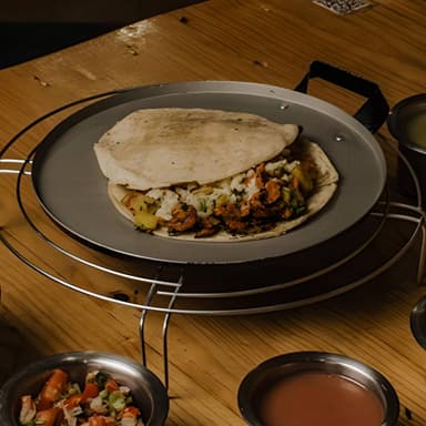 Gringa de Tortilla Árabe y Carne Árabe