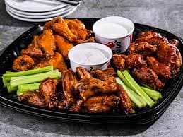 WINGS AND DRINKS