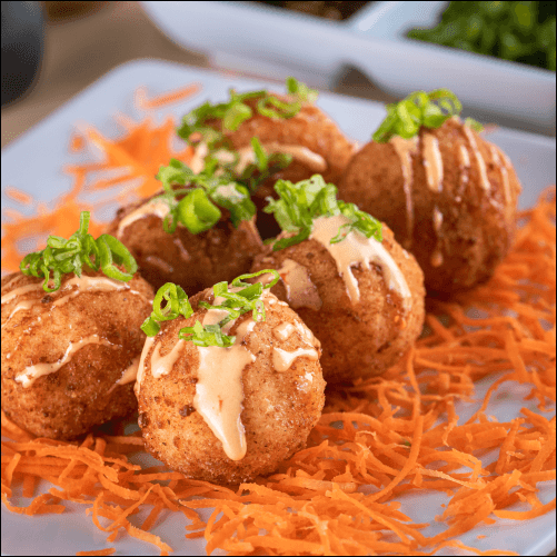 Bolitas Rellenas de Pollo