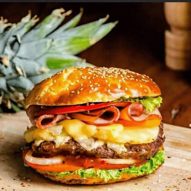 Alanis Burger Aloha (Piña + Jamón)