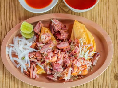 Taco Dorado de Papa con Carne