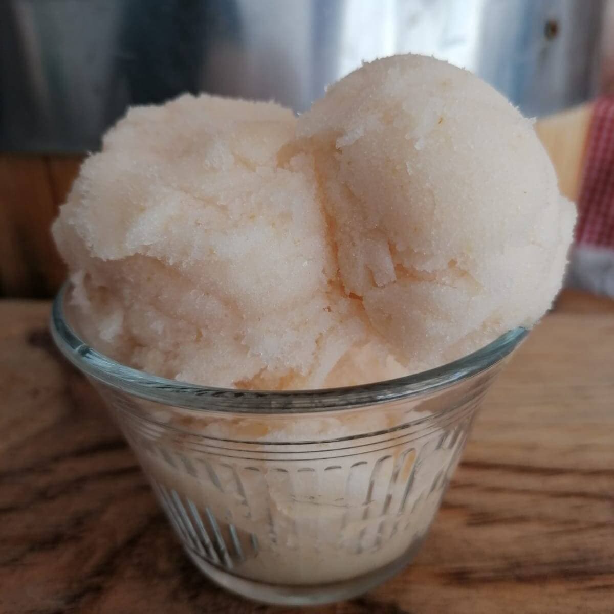 Nieve de Guayaba de Agua 1/2 Litro