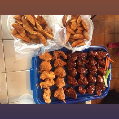 Boneless + Papas