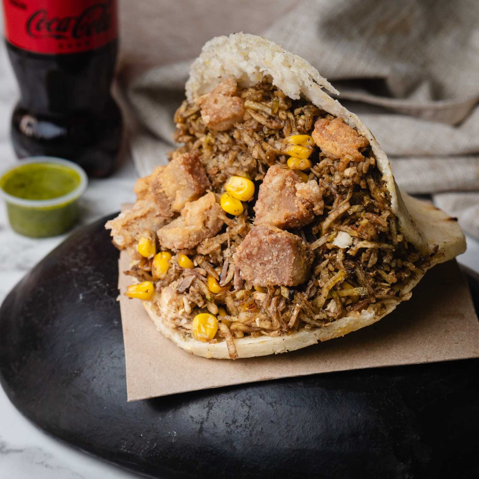 Combo Arepa Mazorcada Chicharrón