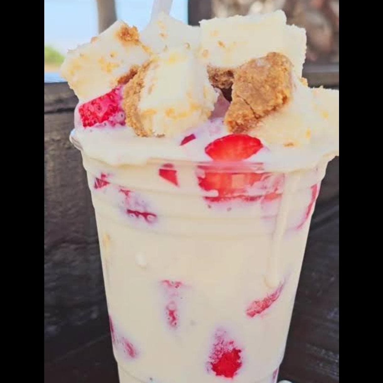 TRADICIONAL FRESAS CON CREMA - PAY DE QUESO