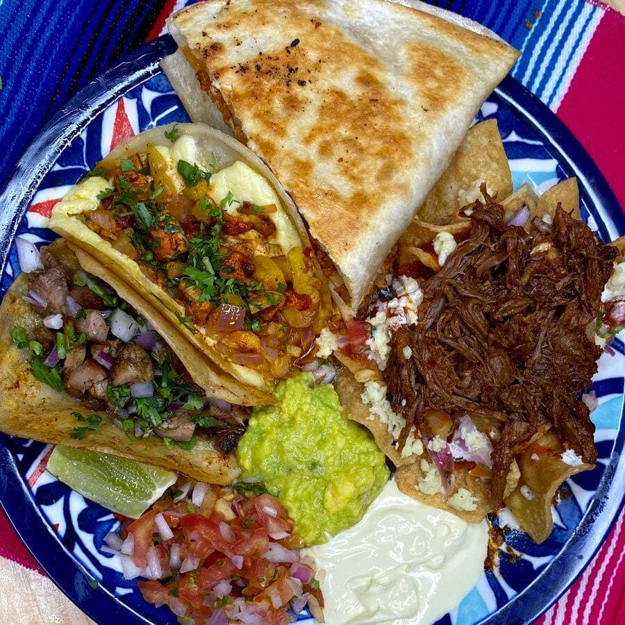 Combo Especial Sinaloa + Flautas x4