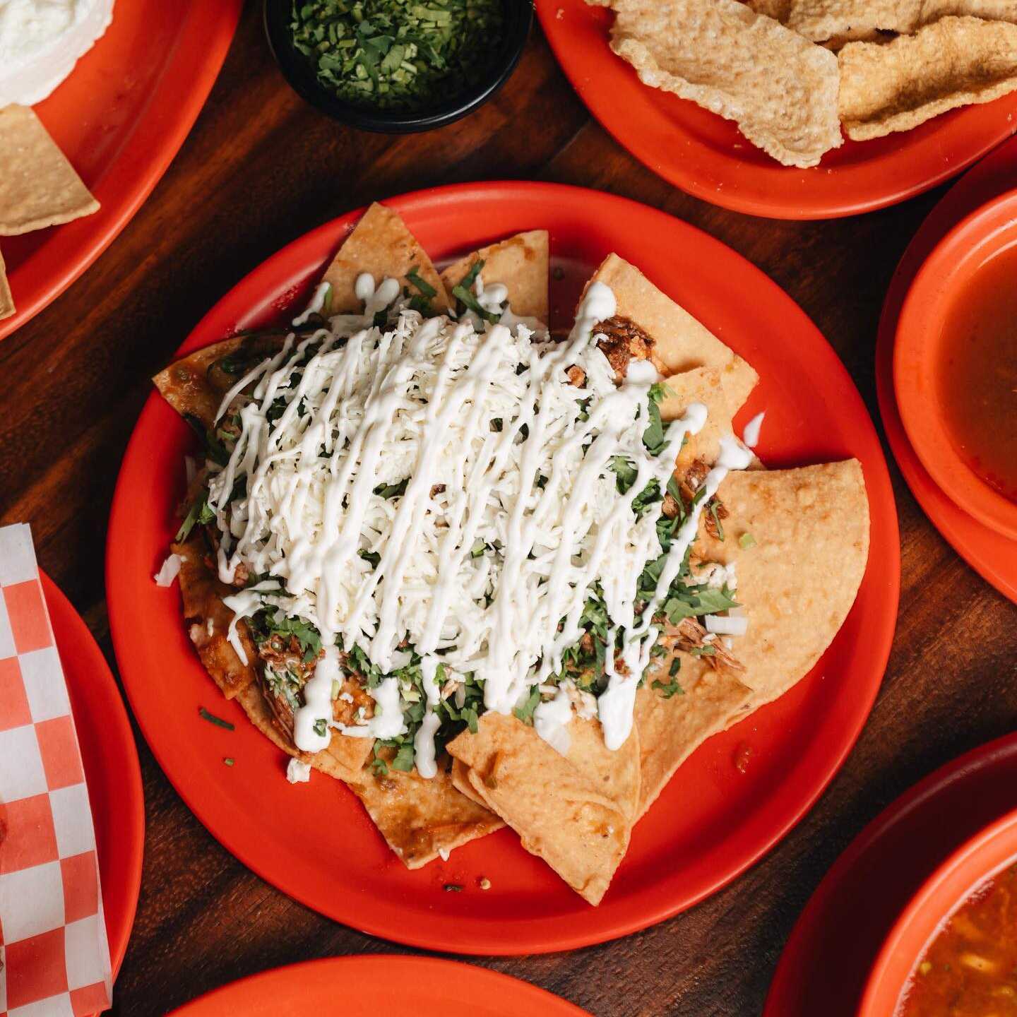 Chilaquiles de birria