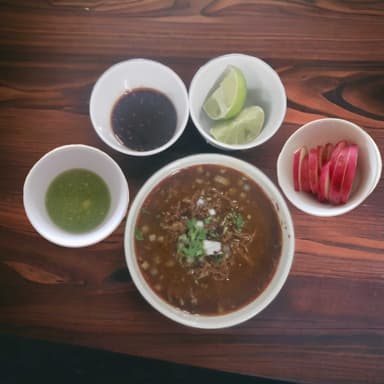 Consomé con Carne 1/2 Litro