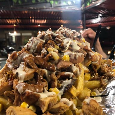 Salchichapas Suiza al Carbón
