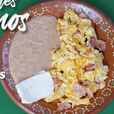 Combo Huevos Mañosos + Agua