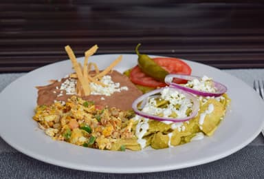 Chilaquiles Verdes o Rojos