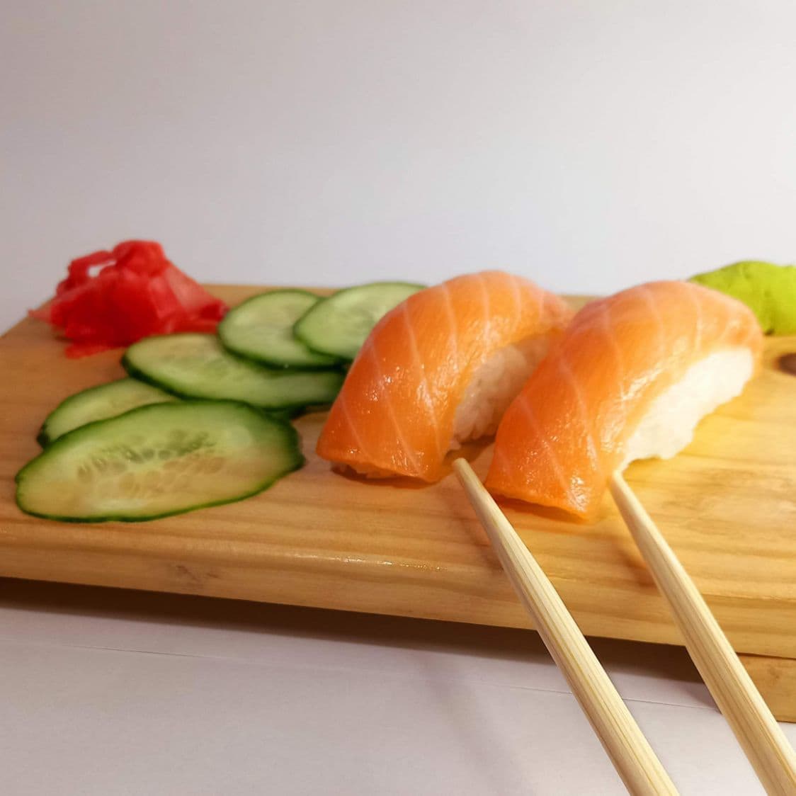 Nigiri de salmón