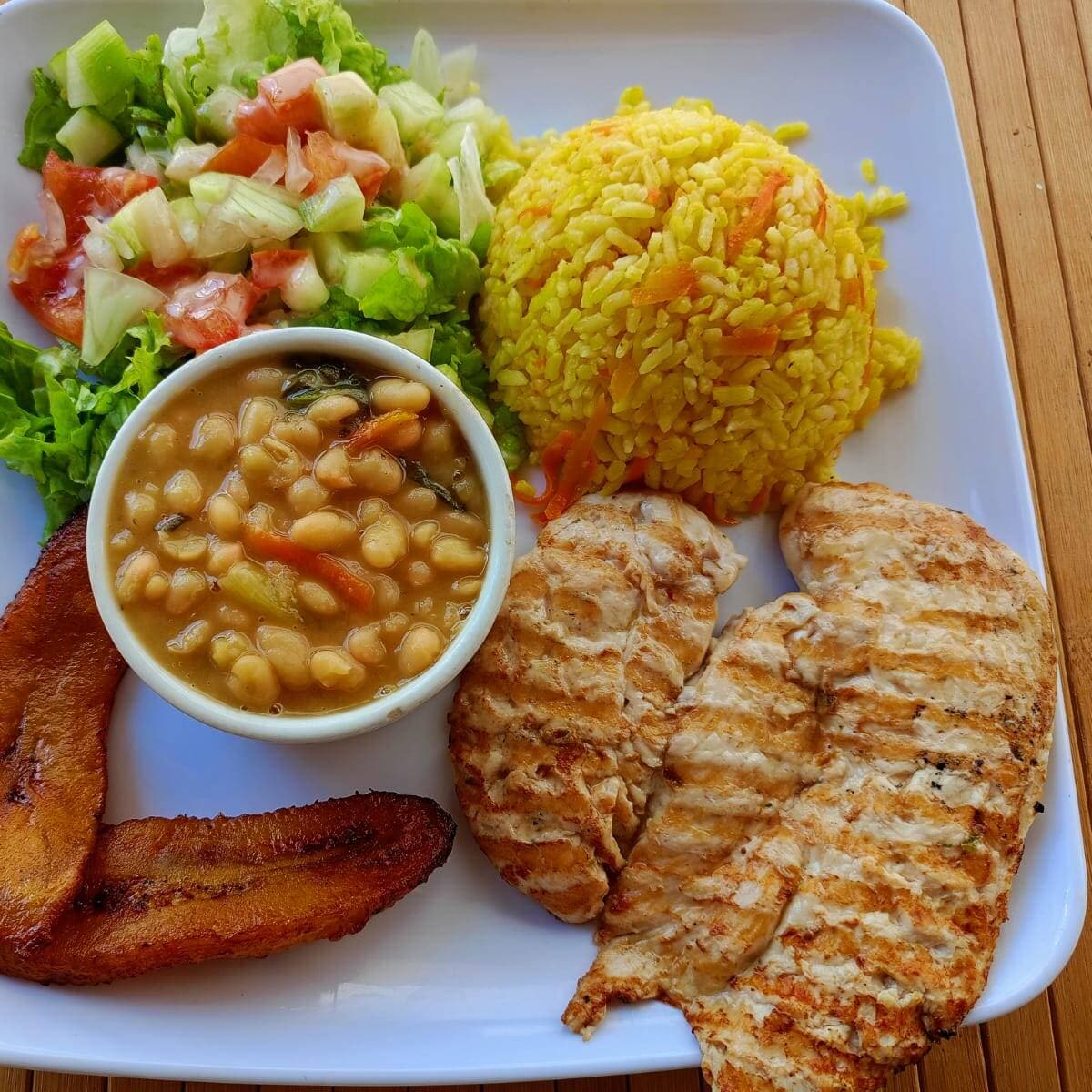 Pechuga Asada + Sopa + Gaseosa
