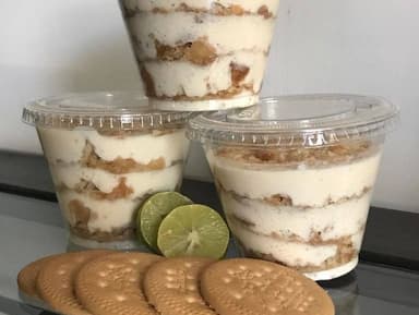 Çarlota de limon