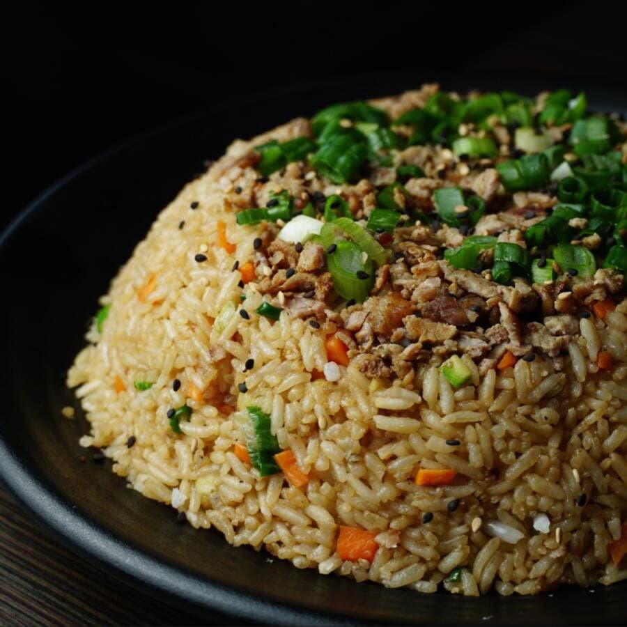 Yakimeshi con vegetales