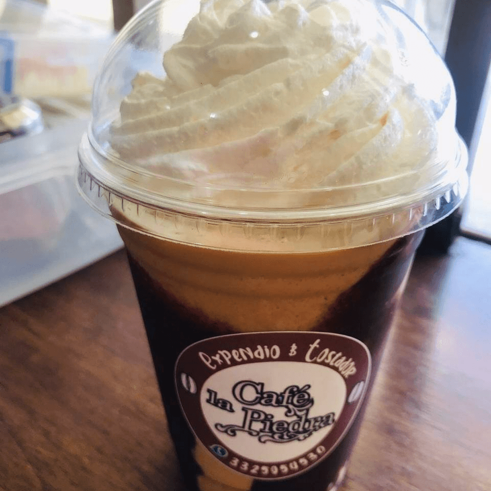 Frappé de Rompope vaso de 16 oz