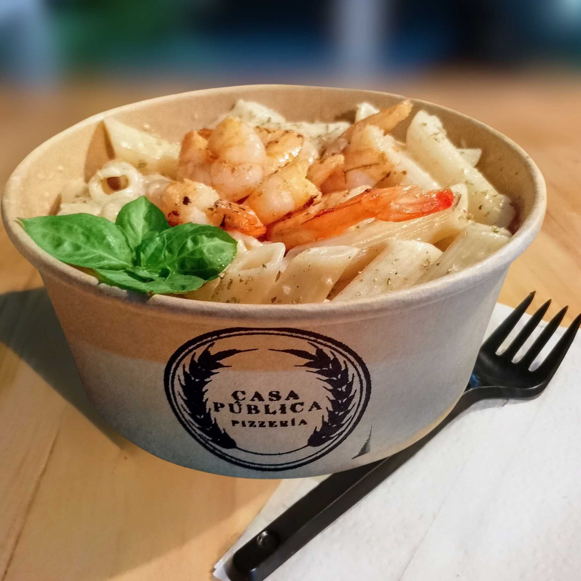 Pasta Alfredo con Camarón