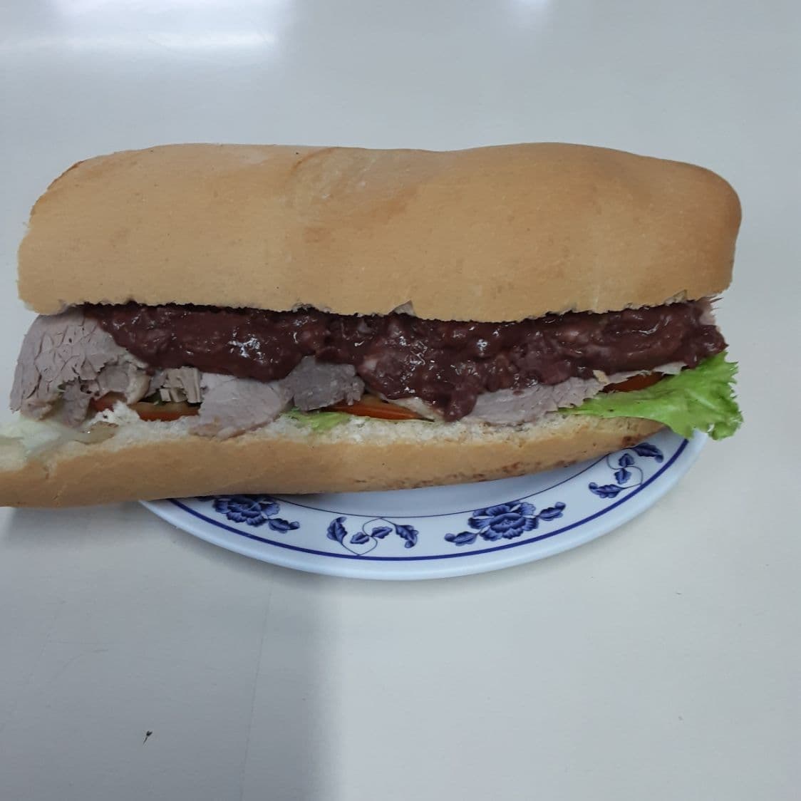 Emparedado de Carne y Frijol.