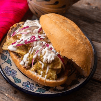Torta de Chilaquiles