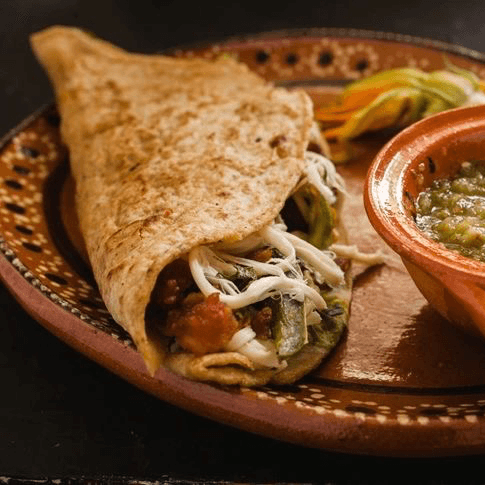 Quesadilla con Guisado