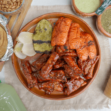 PAQUETE DE COSTILLAS A LA BBQ