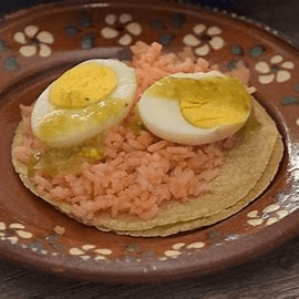 Taco Arroz con Huevo