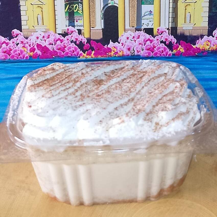 TORTA TRES LECHES