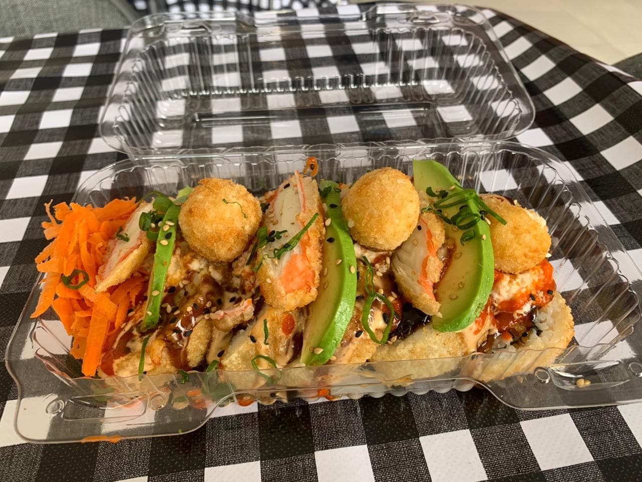 Sushi & Wings