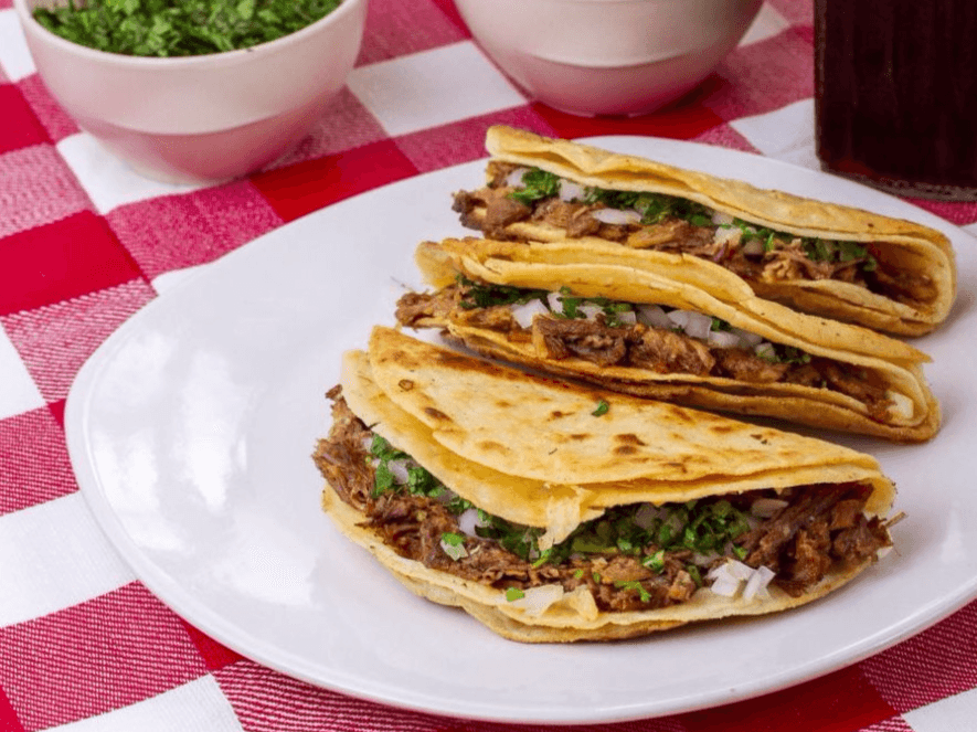 Las Quesabirrias del Compadre (Plaza Fiesta)