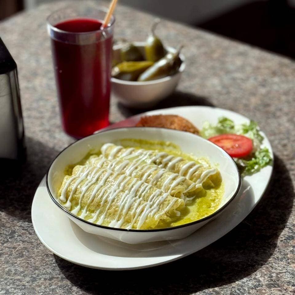 Enchilas Suizas de Pechuga de Pollo