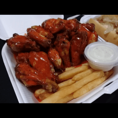 32 Piezas de Alitas con Papas