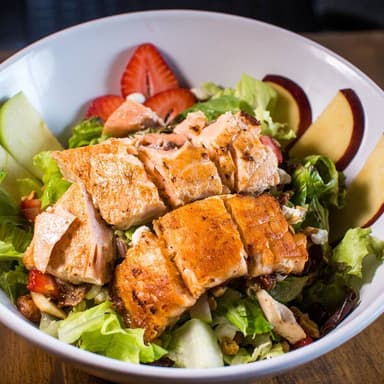 Ensalada Cesar con Salmón