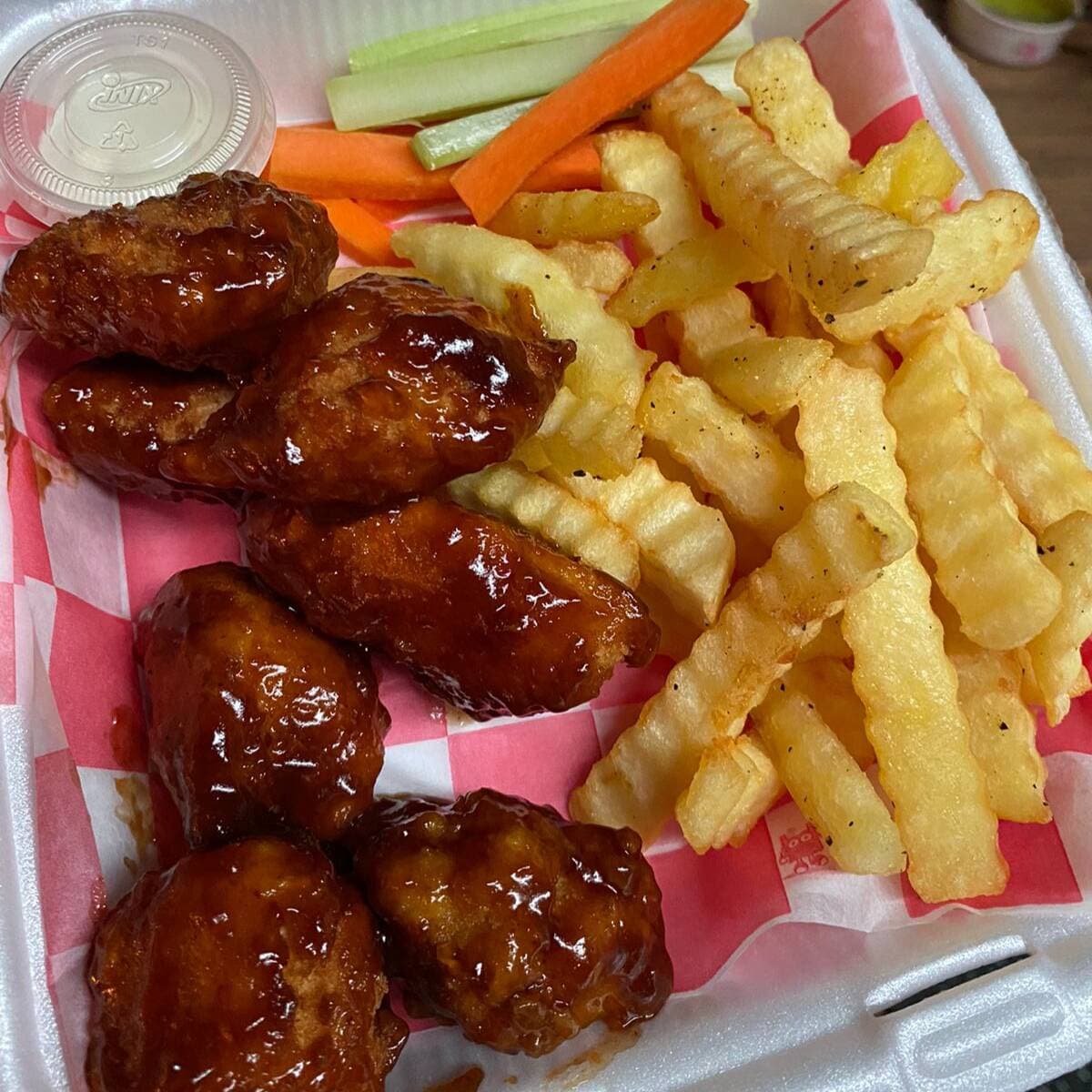 BONELESS + COMPLEMENTO