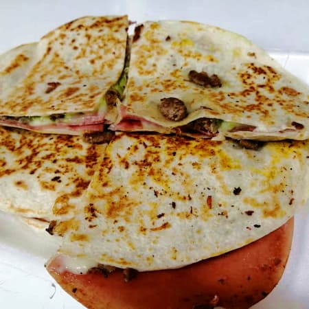 Sincronizada con Carne de Tu Eleccion
