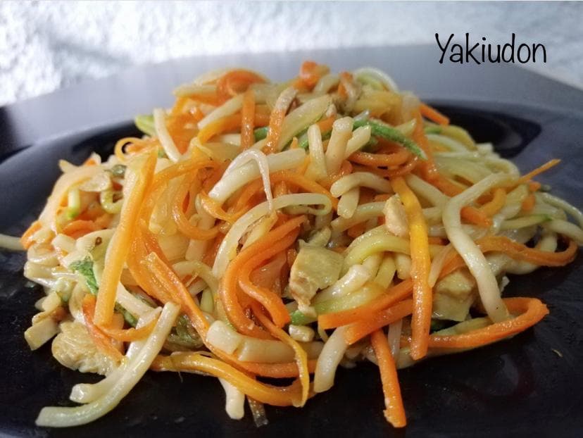 Yakiudón