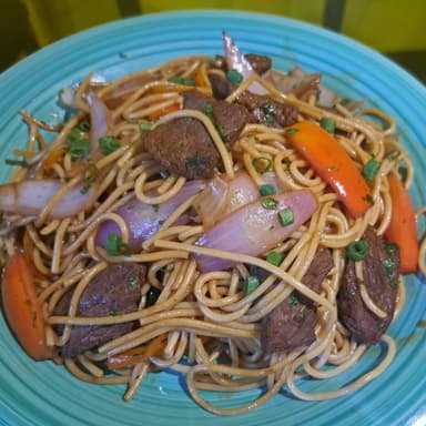 Tallarín Saltado de Carne